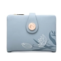 Petit portefeuille femme bleu clair à motif floral avec bouton pression et cuir grainé - Bleu Ciel