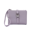 Petit portefeuille lilas pour femme avec boucle en cœur et dragonne sur fond blanc - Violet