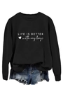 Détail de l'impression typographique blanche sur un sweat-shirt noir à manches longues - Noir (Police Blanche)