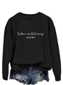 Détail de l'imprimé Labor Delivery Nurse blanc sur un sweat noir à col rond confortable - S / Noir (Police Blanche)