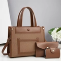 Ensemble détaillé de 3 sacs marron avec cuir synthétique et finitions en tissu tissé - Ensemble Sac Fourre-tout Et Pochette Et Porte-cartes / café