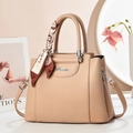 Elegant beige leather handbag with silk scarf handle and detachable shoulder strap - 27/12/21 / Apricot