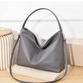 Grand sac cabas minimaliste en cuir gris avec texture grainée et bandoulière amovible - Grand / Gris