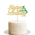 Glinsterende Happy Birthday taarttopper met groen icoon op een witte slagroomtaart - Gold Happy Birthday Met Groene Taart