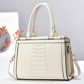 Sac fourre-tout élégant en cuir ivoire avec texture crocodile et boucles dorées - Blanc Cassé