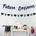 Banner Future Engineer blu glitterato con cappelli laurea 2023 per decoro festa - Striscione Future Engineer Blu Rosa E Ghirlanda Tocco Nero Blu 2023