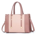 Rosafarbene Handtasche aus Leder mit Kontrastfarben und verstellbarem Schultergurt - Rosa