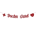 Bannière pailletée rouge pour diplôme d'infirmière avec texte Doctor Grad et icônes - Doctor Grad Avec Croix Et Cœur / Rouge