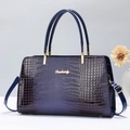 Sac à main bleu marine élégant avec texture crocodile et détails dorés brillants - Grand / Bleu