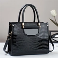 Borsa tote nera strutturata con goffratura coccodrillo, finiture oro e doppi manici - L27xP13xA22cm / Nero