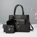 Détails de l'ensemble de sacs noirs à motif crocodile avec pochette et pompon doux - Noir