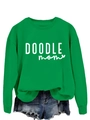 Détail du sweat vert à col rond avec motif DOODLE mom blanc et finitions côtelées - S / Vert Herbe (Police Blanche)
