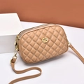 Bolso bandolera acolchado caqui con doble cremallera y elegantes detalles dorados - Caqui