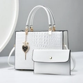 White large tote bag with crocodile texture and matching small envelope pouch - 27cmx11cmx21cm / Tote Bag And Pouch Set / Off-white