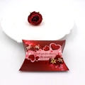 Scatola regalo rossa a forma di cuscino con cuori e fiori per bomboniere di nozze - 9*6.4*2.4cm / Rosso