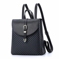 Schicker schwarzer Damen-Rucksack mit Gold-Hufeisenschnalle und Tragegriff oben - Schwarz