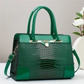 Dark green faux crocodile leather tote bag with gold metal accents and shoulder strap - 30x13x23cm / Green