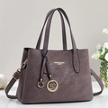 Sac fourre-tout élégant en similicuir grainé mauve avec détails dorés et poignées - Violet
