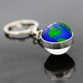 Porte-clés mappemonde avec continents verts et océans bleus dans une sphère en verre - Terre Verte Translucide (JY006262-15)