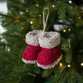 Kerstboomversieringen in de vorm van rood-witte vilten laarzen met wit imitatiebont decoratie - Vilt Stijl / Bordeauxrood