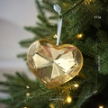 Bernsteinfarbener Herz-Anhänger aus Acryl mit Facettenschliff am Weihnachtsbaum - Herz-Anhänger / Gold