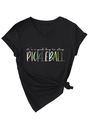 Dettaglio del nodo laterale su una t-shirt casual con scollo a V e stampa Pickleball - Nero (Grafica Bianca)