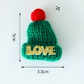 Mini grüne Strick-Weihnachtsmütze mit rotem Bommel und goldenem LOVE-Label Dekor - Grün (Mit LOVE Schild)