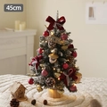 Mini árbol de Navidad flocado 45cm con lazos rojos y luces LED en base de madera - Estilo Árbol de Avellana Roja / 45cm