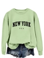 Dettaglio felpa verde chiaro con scritta New York USA e vestibilità comoda oversize - Verde Oliva (Carattere Nero)
