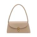 Elegante bolso de hombro beige minimalista con hebilla en U dorada sobre fondo blanco puro - Caqui