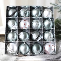 Set di palline di Natale in verde salvia e argento con motivi di fiocchi e renne - Ciano