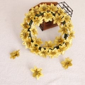 Gouden kunstmatige kerstbloemen en krans met glitter voor feestelijke decoraties - Groot / Gouden Kleine Bloemenkrans