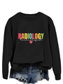 Détail de l'imprimé Radiology Technologist et cœur rose sur un sweat-shirt noir - Sweat-shirt Noir (Texte Blanc)