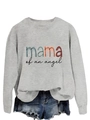 Détail du sweat gris avec lettrage coloré mama of an angel et texture de coton douce - Gris (Imprimé Noir)