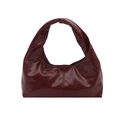 Bolso tote minimalista de charol burdeos con asa acolchada y diseño moderno y elegante - Rojo