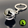 Luminous howling wolf glass ball keychain with glow in the dark moon effect - Classic Wolf Moon Style (XSWX2748-1)