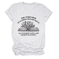 Detalle de gráfico floral de libros y texto de profesor en camiseta de algodón - M / Tops / Arena (Fuente Negra)