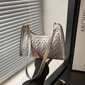 Borsa baguette argento con motivo trapuntato a rombi e finitura metallica elegante - Argento