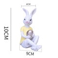 Statuetta pasquale con coniglio in resina, camicia gialla e uovo d'argento, 10x9cm - Stile Camicia Gialla (HA0023C)
