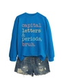 Flachbild von königsblauem Sweatshirt mit Typografie und destroyed Denim-Shorts - S / Seeblau