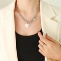 Collar de cadena plateada gruesa con colgante de corazón y cierre de palanca OT - 42cm / Color acero