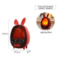 Rote Hasenohr-Laterne mit LED-Kamineffekt und BABY-Reliefverzierung in 28,5cm - Kaminlaterne-Stil A Hase