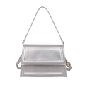 Bolso bandolera plateado metalizado minimalista con solapa y correa fina de mujer - Plateado