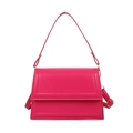 Bolso bandolera fucsia rectangular de cuero sintético con herrajes dorados - Rosa rojo