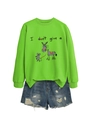 Détail d'un sweat-shirt vert avec imprimé humoristique et mini-short en jean bleu délavé - S / Vert Fluorescent