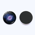Calamita tonda da 25mm in vetro con nebulosa galattica blu e supporto magnetico nero - Stile Nebulosa 4 (JY008004-4)