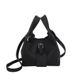 Elegante schwarze Eimer-Tasche aus Leder mit Lychee-Narben und silbernen Beschlägen - Schwarz