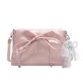 Sac sous le bras en similicuir rose avec nœud et pendentif en dentelle de perles chic - Avec Pendentif / Rose