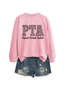 Détail à plat du sweat PTA rose avec imprimé léopard et short en jean déchiré tendance - Sweat-shirt Rose (Texte Noir)