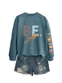 Détail de l'imprimé BE YOU sur sweat bleu-gris avec motif YOU ARE ENOUGH sur la manche - Bleu